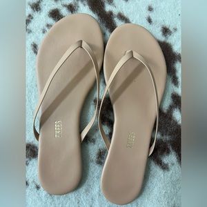 Tkees flip flops size 9 euro 40